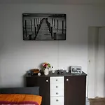 Holiday home Projekt Am Inkl, W-lan, Betwaesche Und Netflix, Fellnasen Willkommen Jurgenshagen