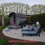 Projekt Am Inkl, W-lan, Betwaesche Und Netflix, Fellnasen Willkommen Holiday home Jurgenshagen