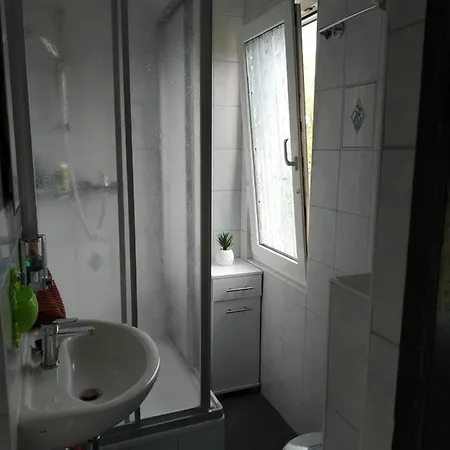 Semesterbostad Projekt Am Inkl. W-lan, Betwaesche Und Netflix